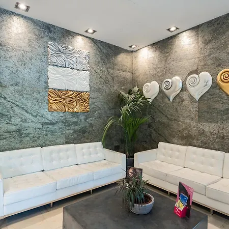 4 Viale Masini Hotel-2